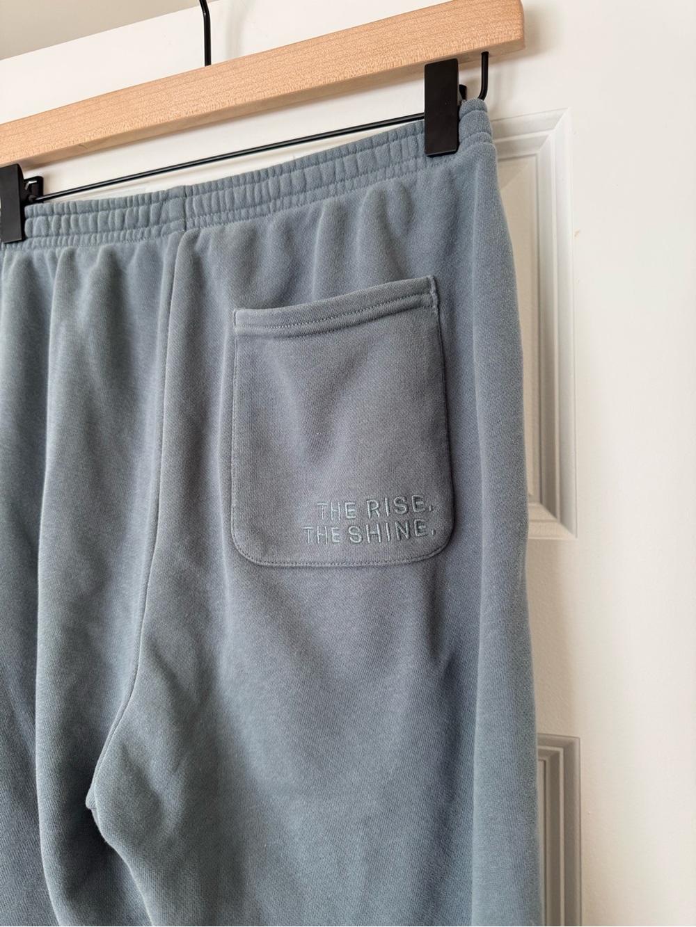 Vuori Sedona Sweatpant - Picture 7 of 9